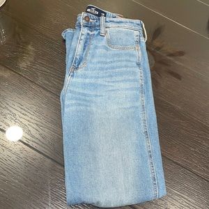 Hollister ultra high-rise mom jeans